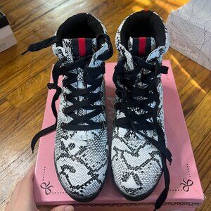 snake skin ankle boots with red detail - Size 8 -